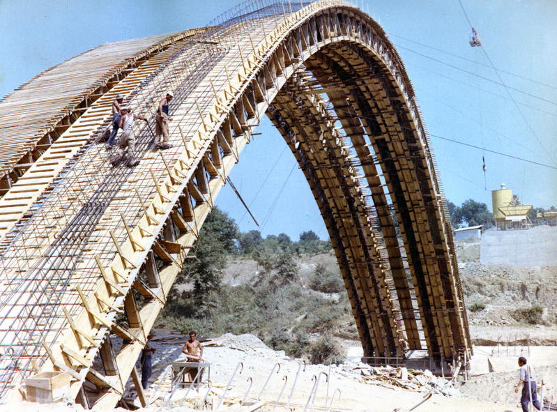 momapix_414502_pos_19