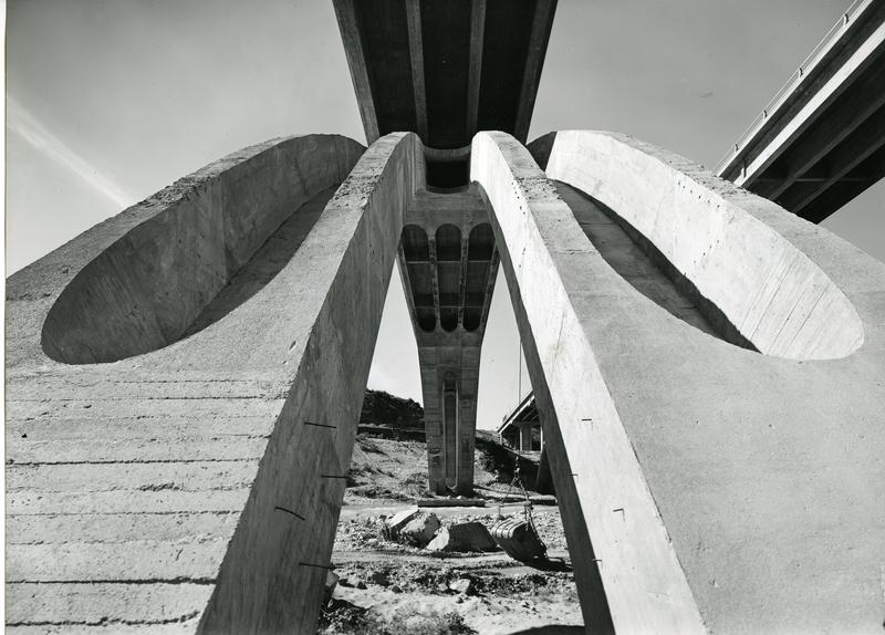 momapix_414514_pos_16