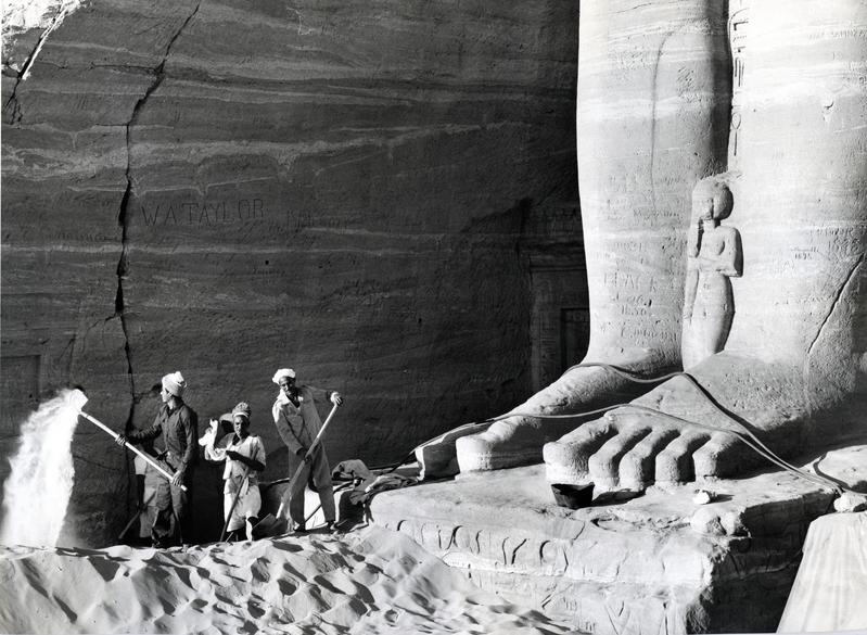 momapix_414559_pos_89