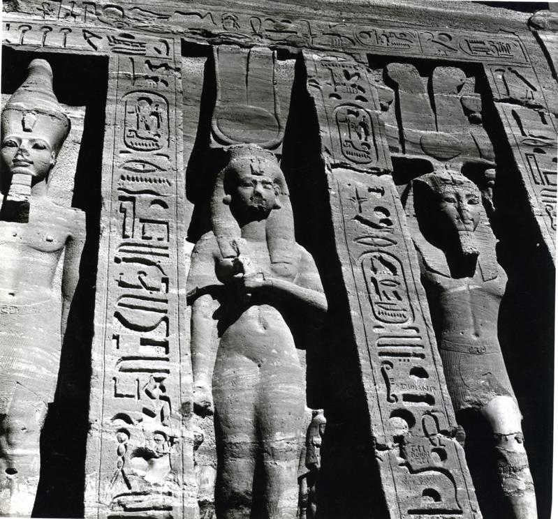 momapix_414597_pos_73