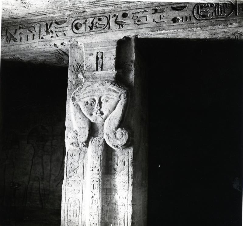 momapix_414600_pos_77