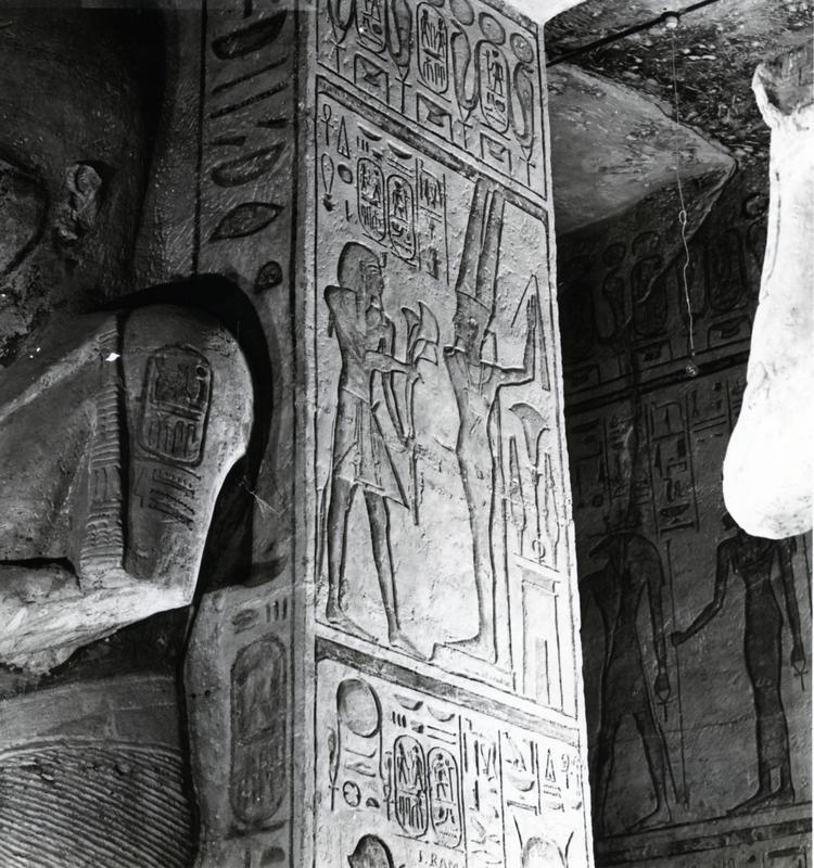 momapix_414609_pos_85