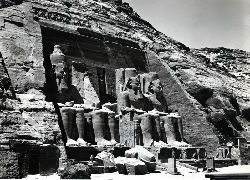 momapix_414613_pos_104