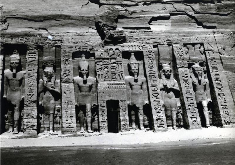 momapix_414614_pos_122