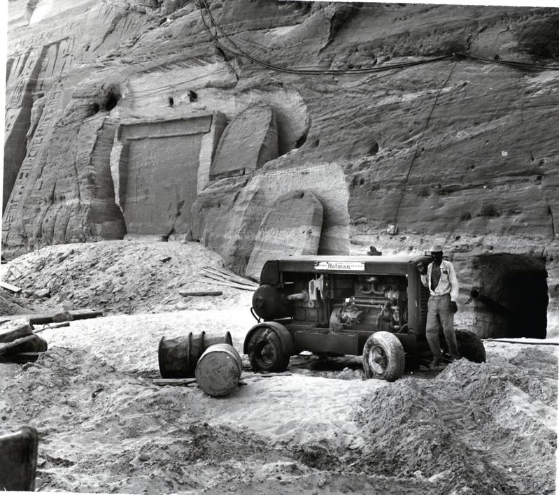 momapix_414645_pos_114