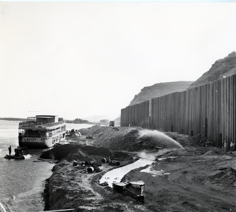 momapix_414654_pos_109