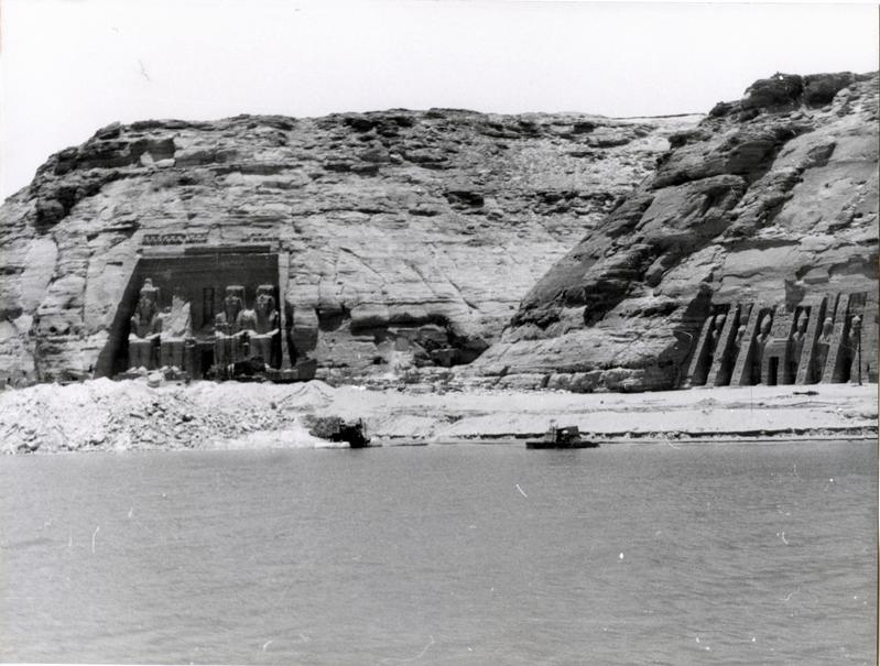 momapix_414663_pos_117