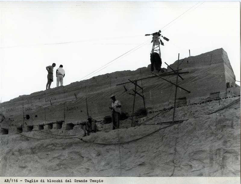 momapix_414688_pos_52