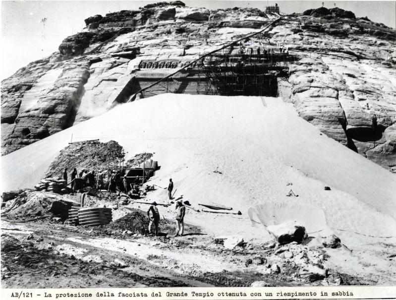 momapix_414697_pos_50