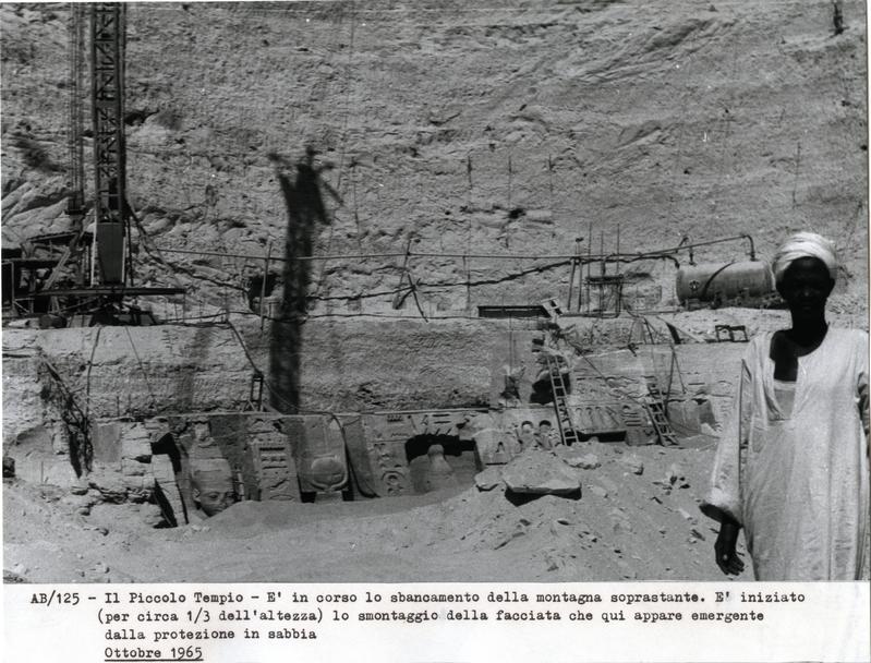 momapix_414698_pos_48