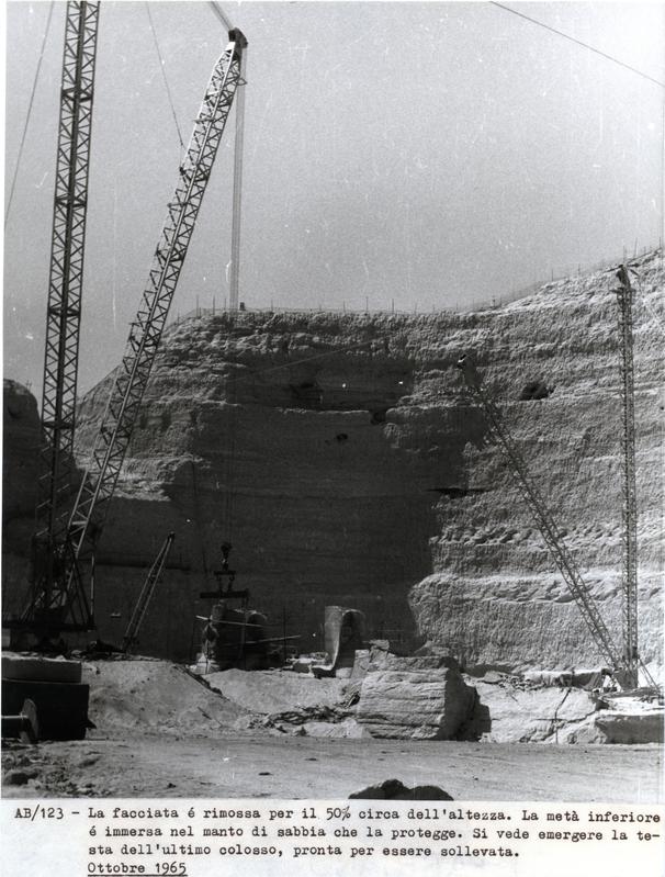 momapix_414703_pos_67