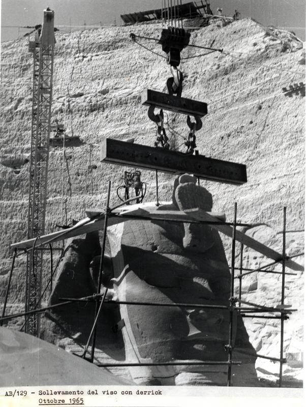 momapix_414708_pos_68