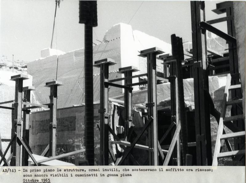 momapix_414719_pos_61