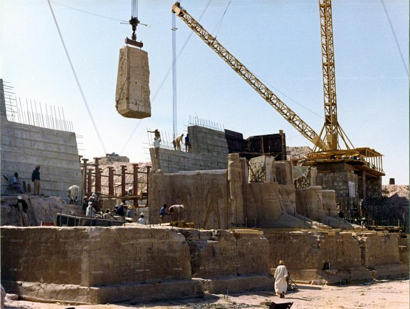 momapix_414736_pos_28