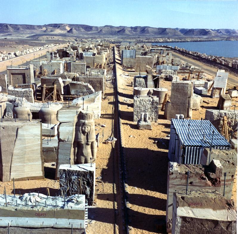 momapix_414737_pos_26