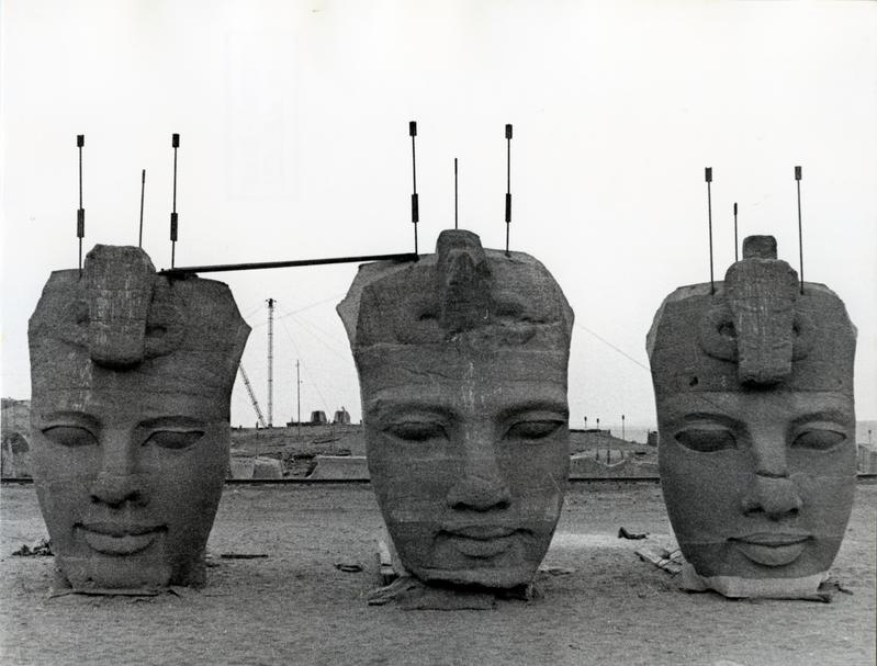 momapix_414755_pos_40