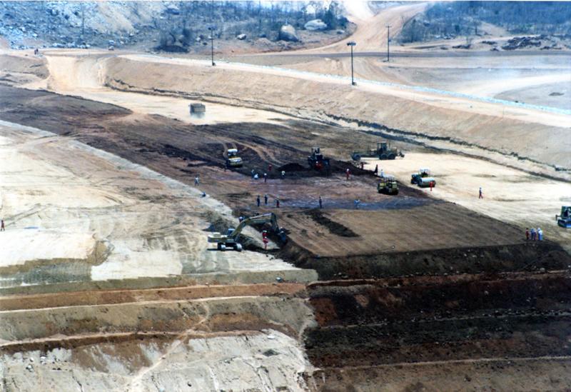 momapix_415402_pos_7