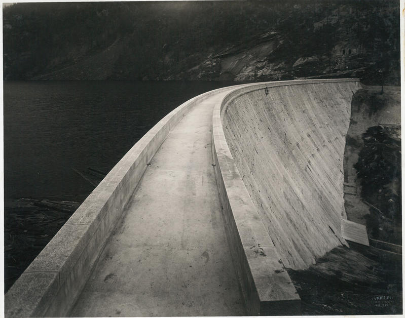 momapix_418729_pos_6