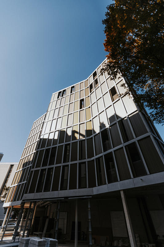 momapix_419833_pos_32