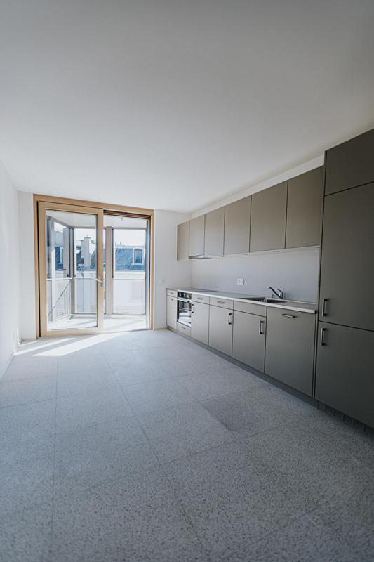 momapix_419843_pos_22