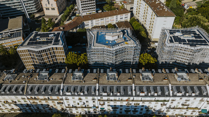 momapix_419849_pos_16