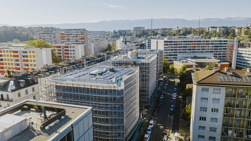 momapix_419858_pos_7