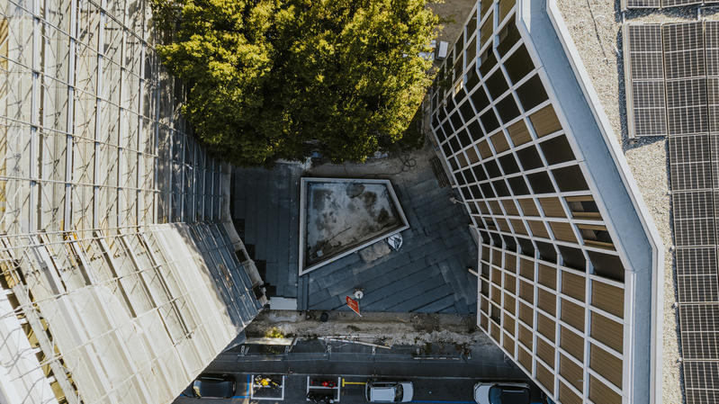 momapix_419862_pos_3