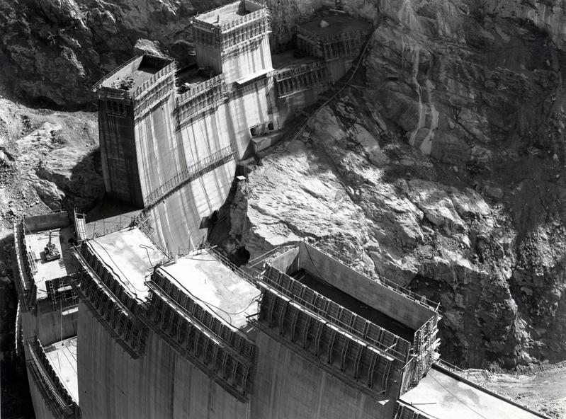 momapix_420090_pos_39