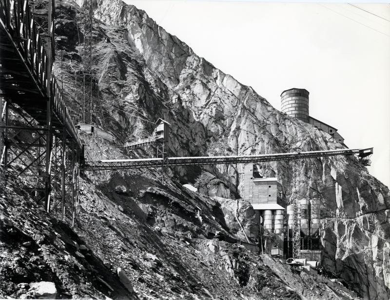 momapix_420100_pos_33