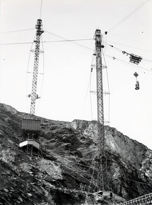 momapix_420101_pos_45