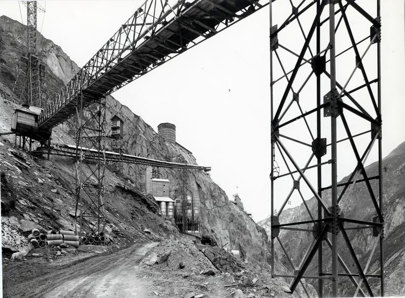 momapix_420102_pos_44