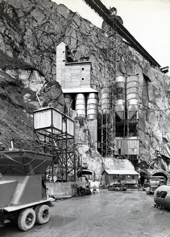 momapix_420103_pos_46