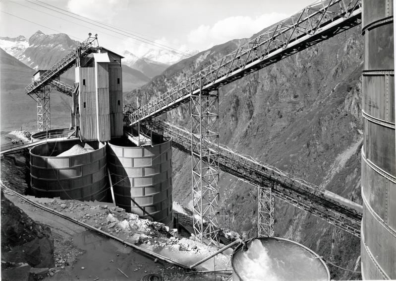 momapix_420106_pos_56