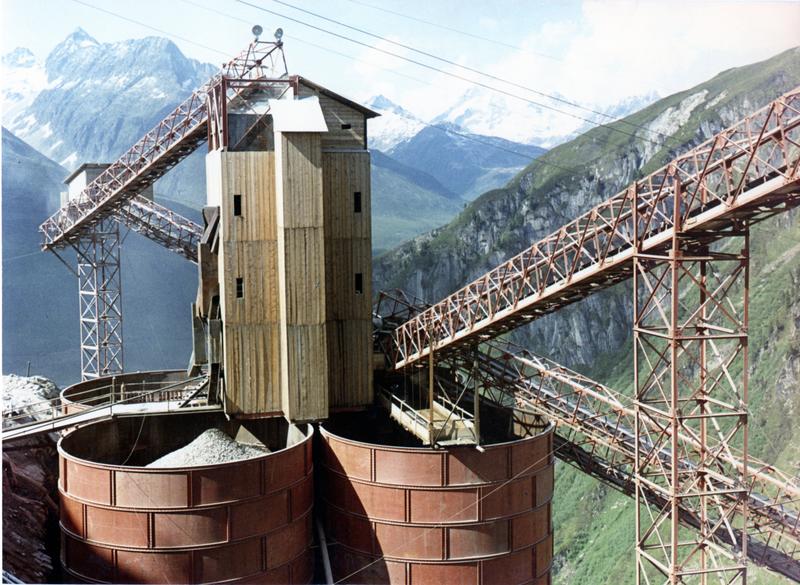 momapix_420118_pos_51