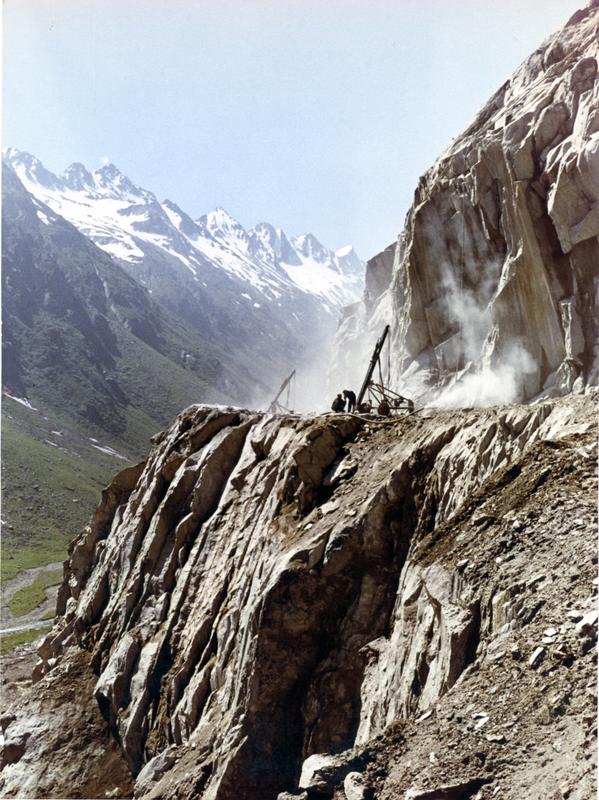 momapix_420120_pos_49