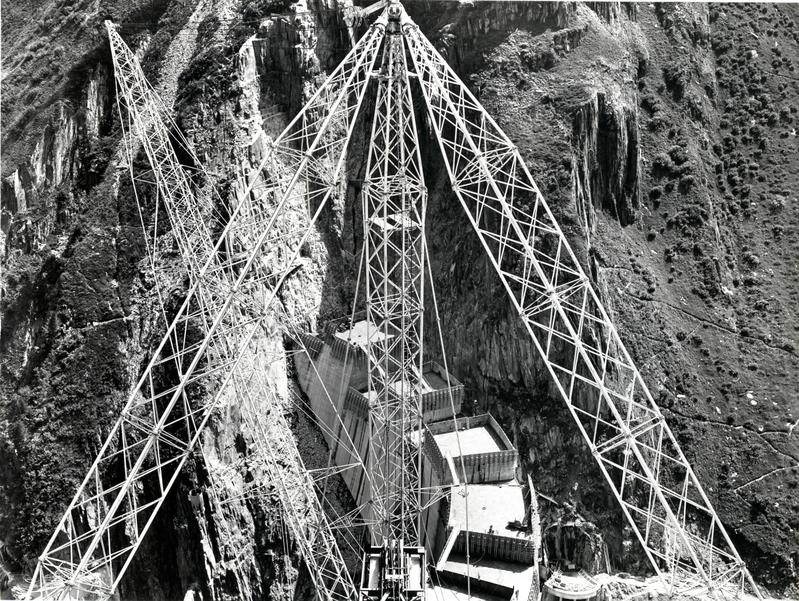 momapix_420127_pos_19