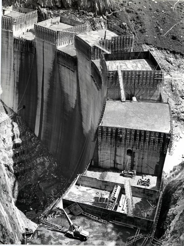 momapix_420134_pos_16