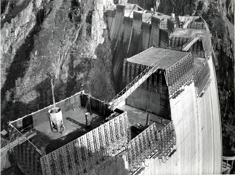 momapix_420159_pos_27