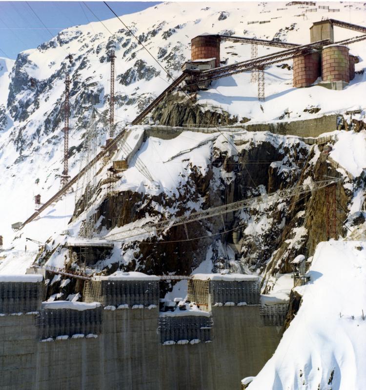 momapix_420182_pos_9