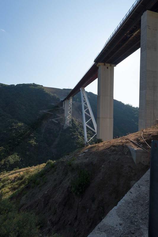 momapix_426767_pos_100