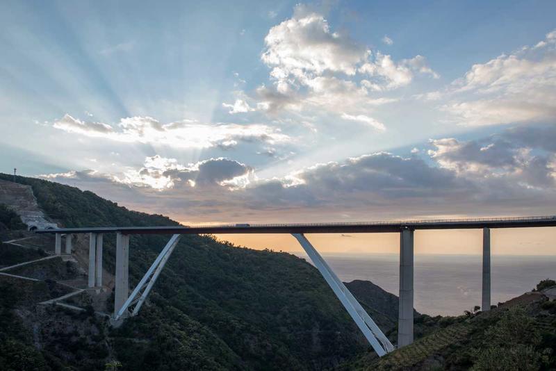 momapix_426799_pos_32