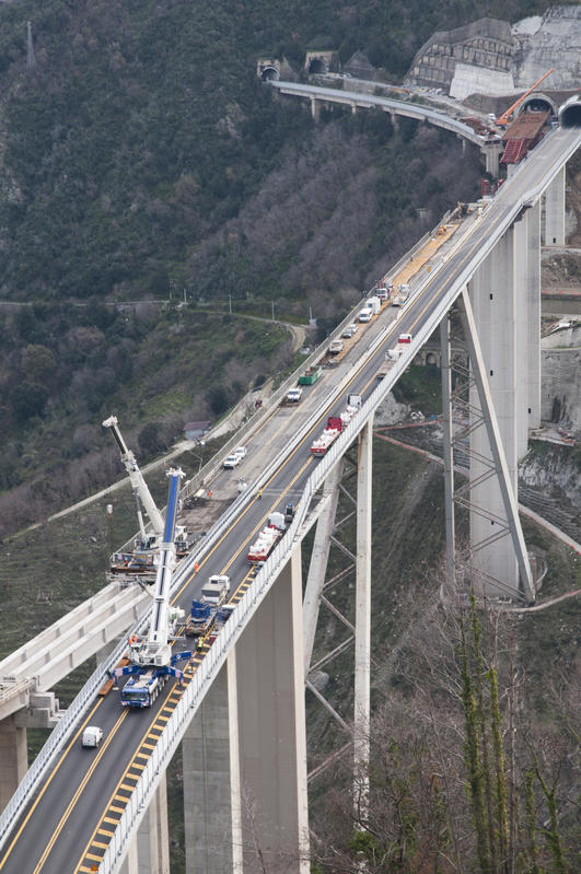 momapix_426830_pos_3