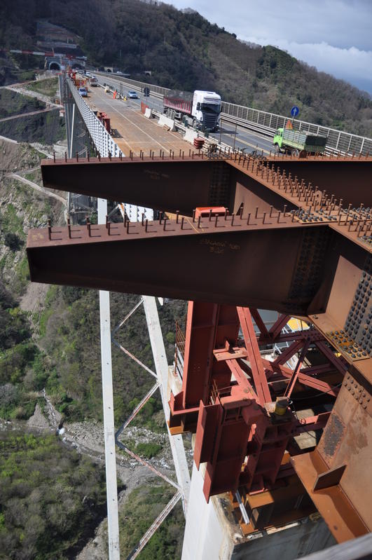 momapix_426834_pos_18