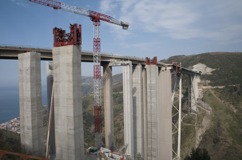 momapix_426838_pos_12