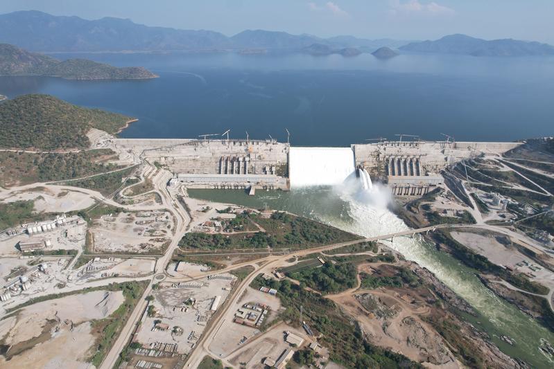 momapix_429044_pos_7