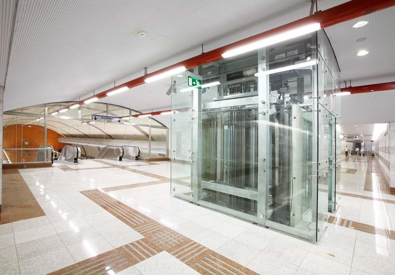 momapix_429058_pos_12