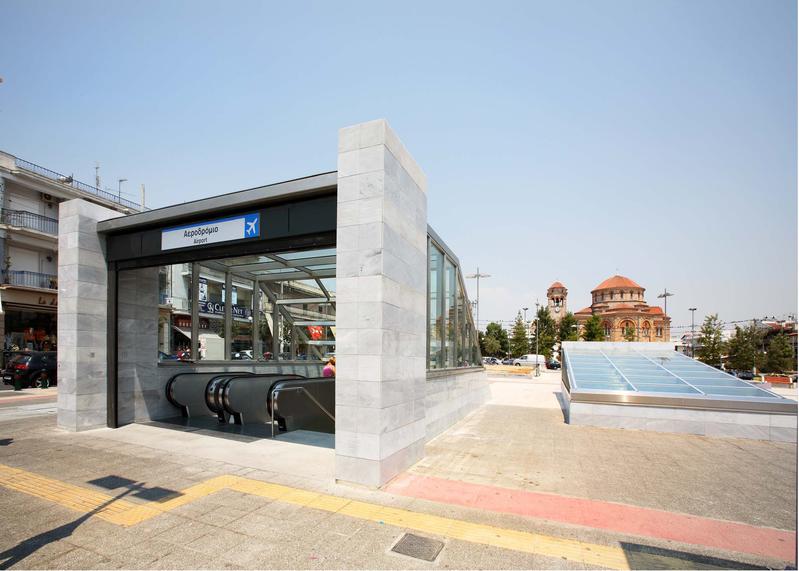 momapix_429066_pos_4