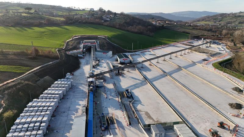 momapix_436610_pos_5