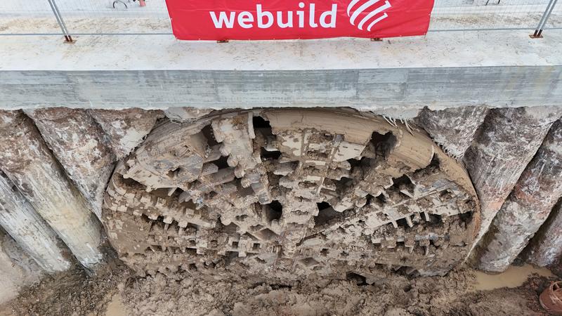 momapix_436639_pos_16