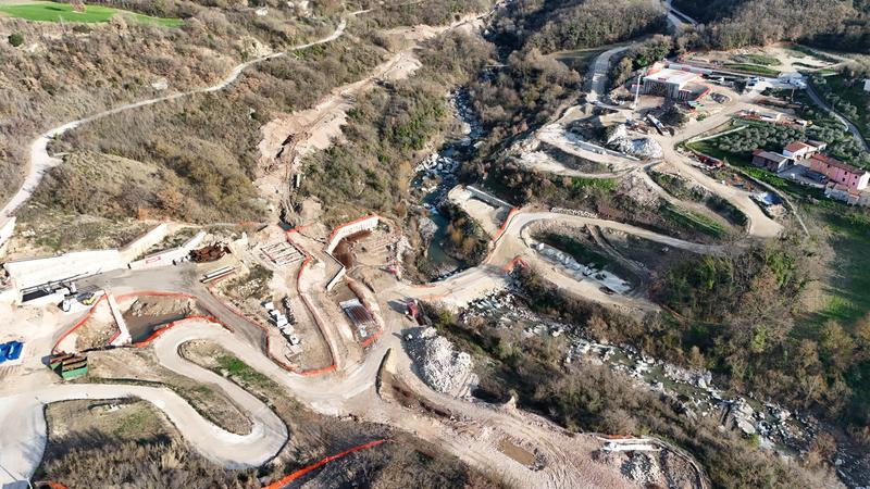 momapix_436645_pos_11